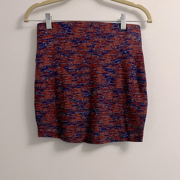 BCBG Generation Bodycon Mini Skirt- Speckle Pattern Red/Blue - Size S - Picture 1 of 8